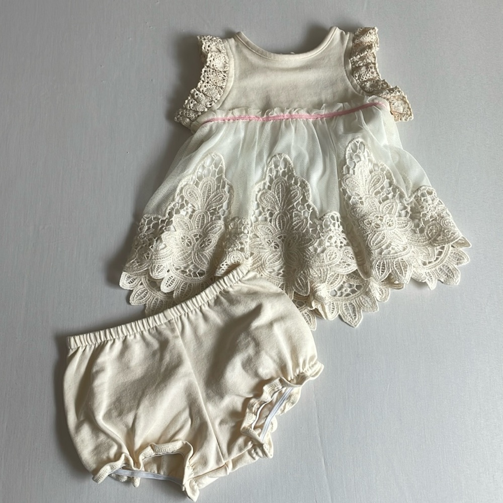 Peaches n Cream girls size 12 months set…Excellent Condition!!!